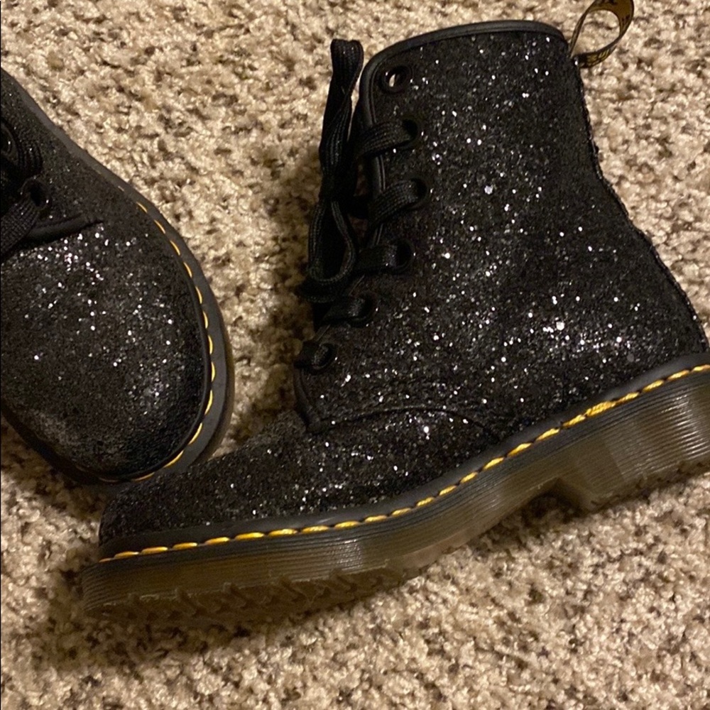 COPY - Black chunky glitter dr martens